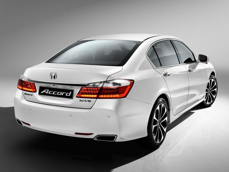  Honda Accord V6 2014 года  (CIS) (фото 2 из 3)
